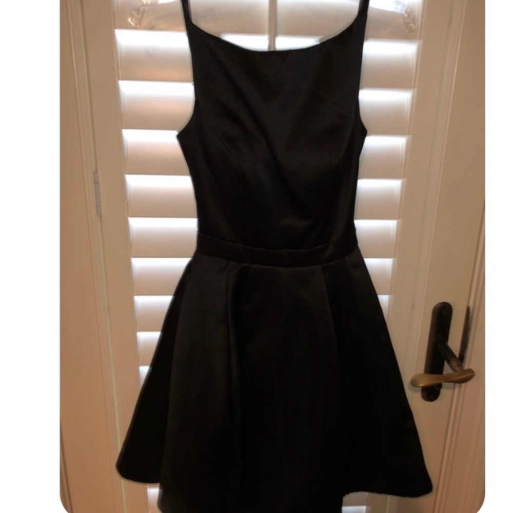 Sherri Hill short formal dress